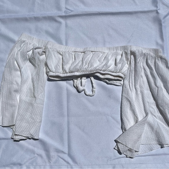 Off the Shoulder Mini top 💛 - Picture 4 of 4